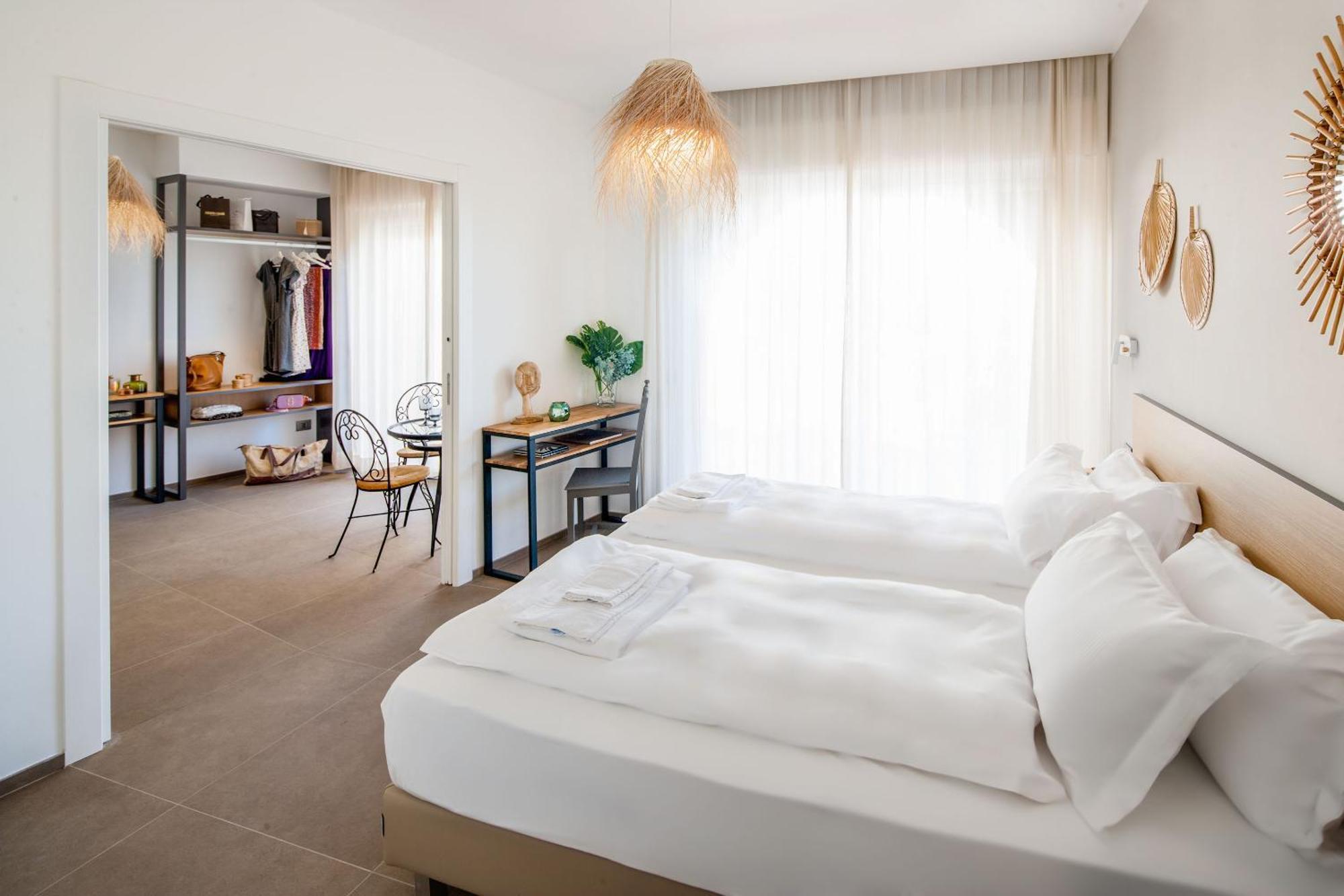 Hotel Moresco دْيانو مارينا المظهر الخارجي الصورة